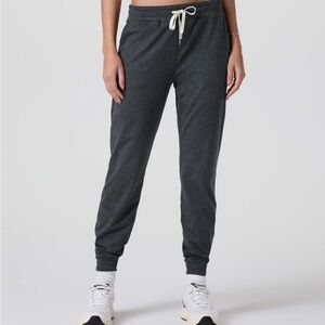 Vuori performance Jogger charcoal heather xs)